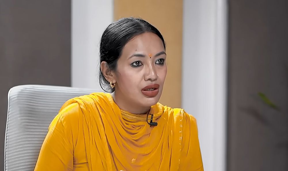 उम्मेदवारी फिर्ता लिन आशिका तामाङको निर्वाचन कार्यालयमा इमेल र फोन